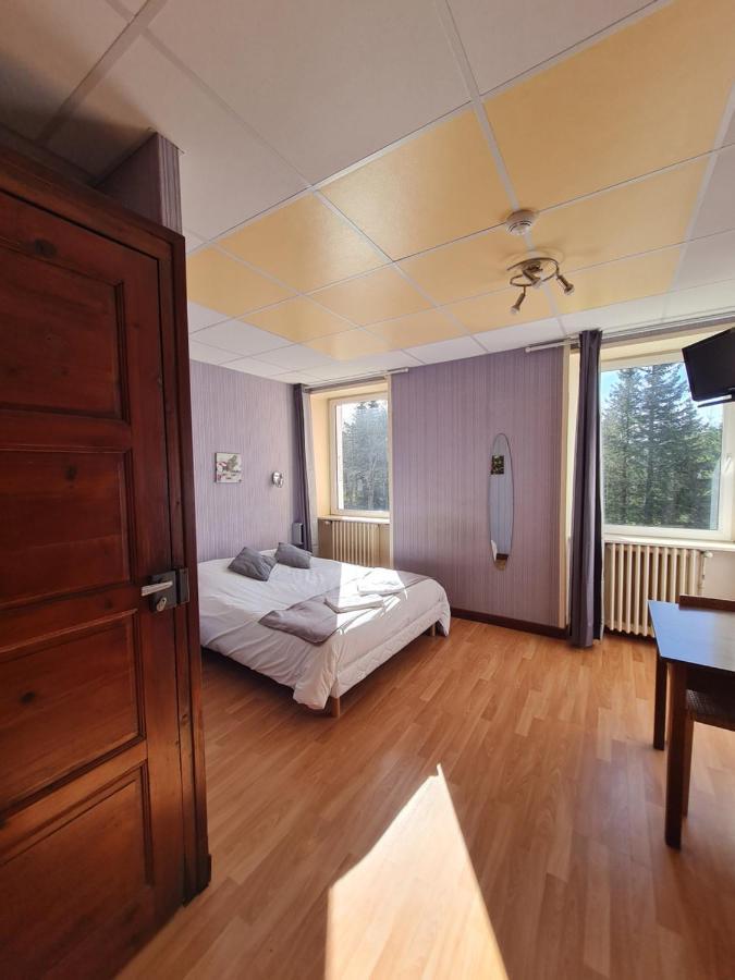 Hotel Des Cevennes Mezilhac Exterior photo